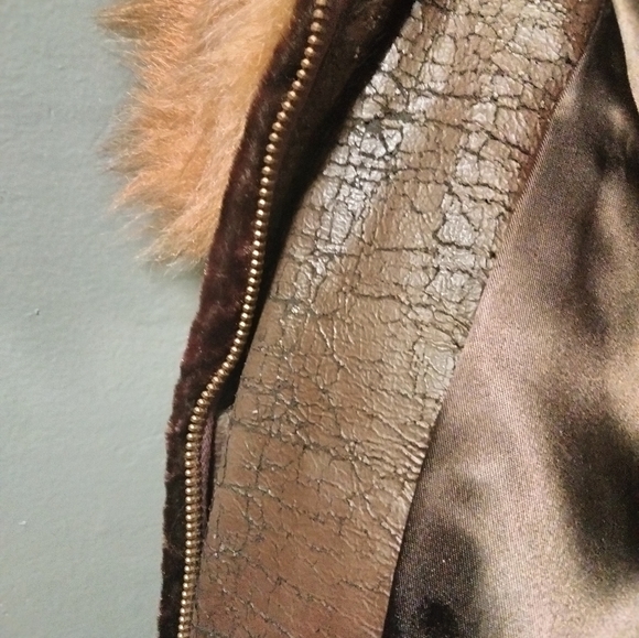 Vintage International Ladies’ Garment Workers’ Union (ILGWU) Brown Fur Jacket - Picture 7 of 7